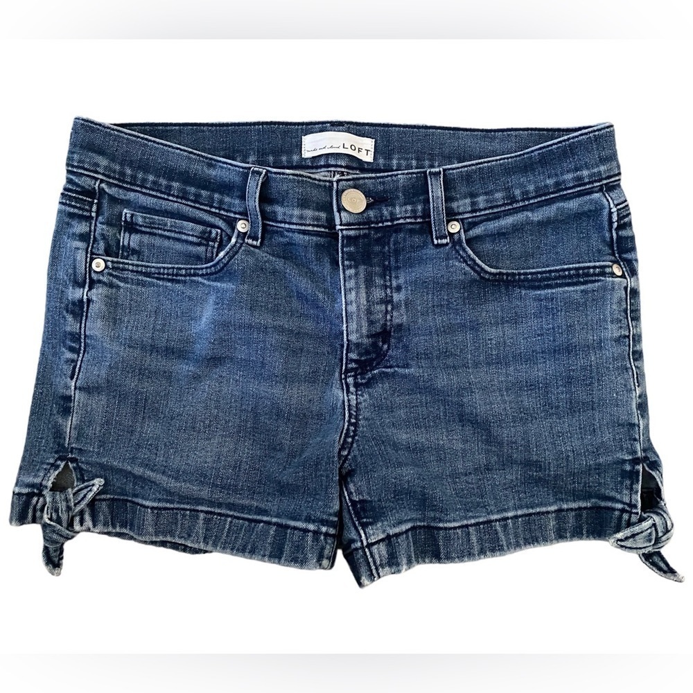 Ann Taylor LOFT Denim Jean Shorts Women Size 27 Cute!